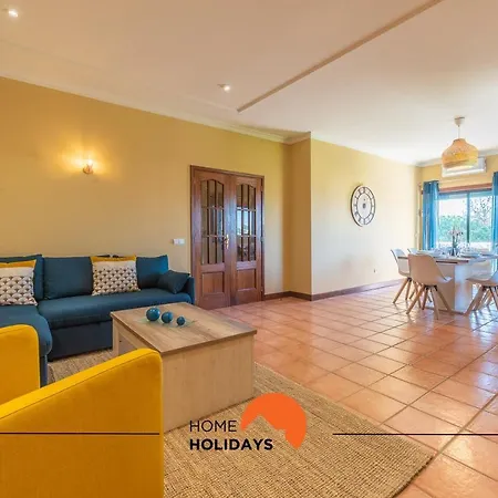 #071 Maria Luisa By Holidays *